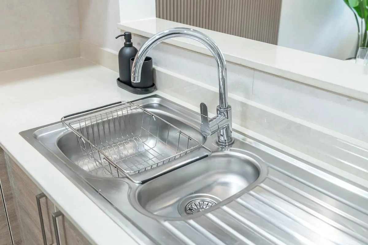 Trendy 1-Bedroom Apartment For 4 In Business Bay Дубай 0*,