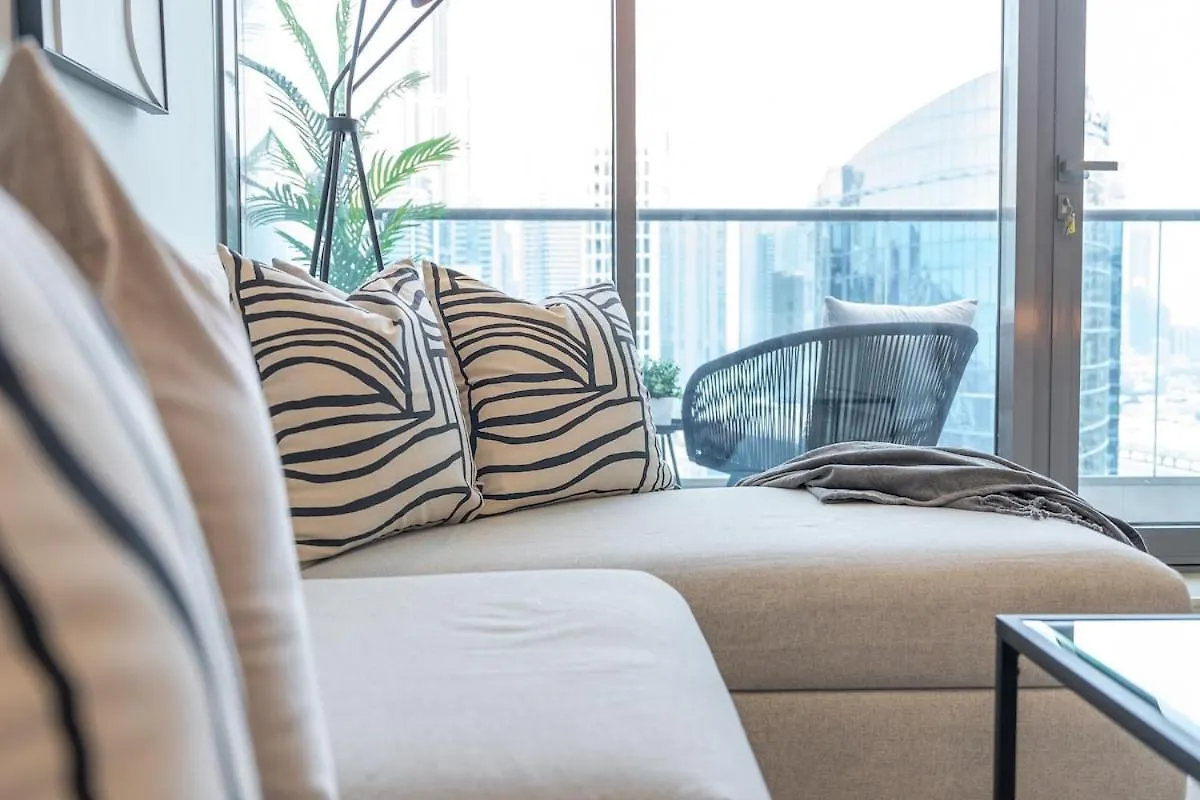 Trendy 1-Bedroom Apartment For 4 In Business Bay Дубай 0*,  ОАЭ