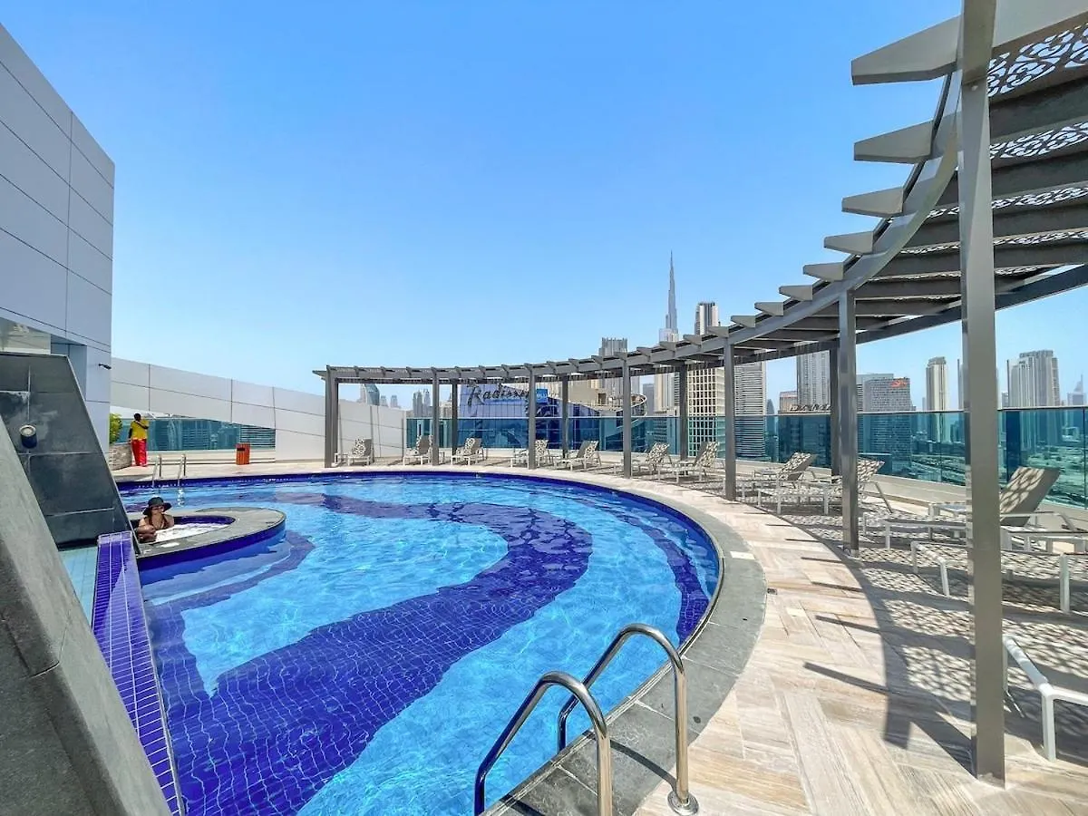 Trendy 1-Bedroom Apartment For 4 In Business Bay Дубай ОАЭ